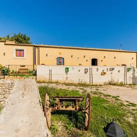 Alloggio per agriturismo Monte Criscione Avola